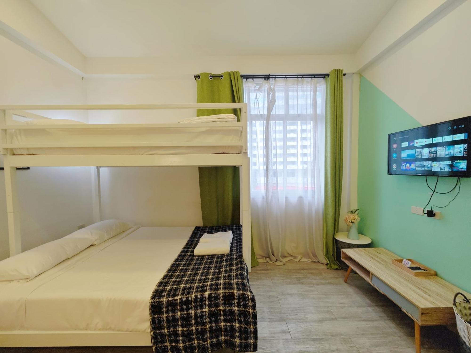 Ostay Asoke Bangkok Makkasan Exterior photo