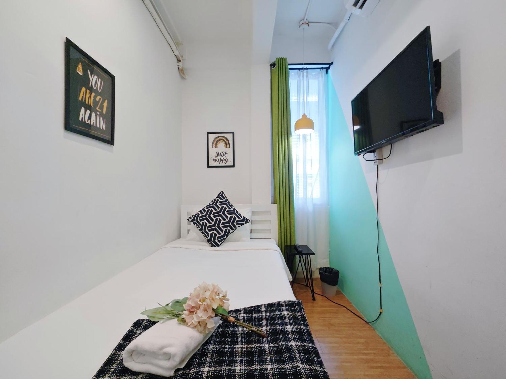 Ostay Asoke Bangkok Makkasan Exterior photo