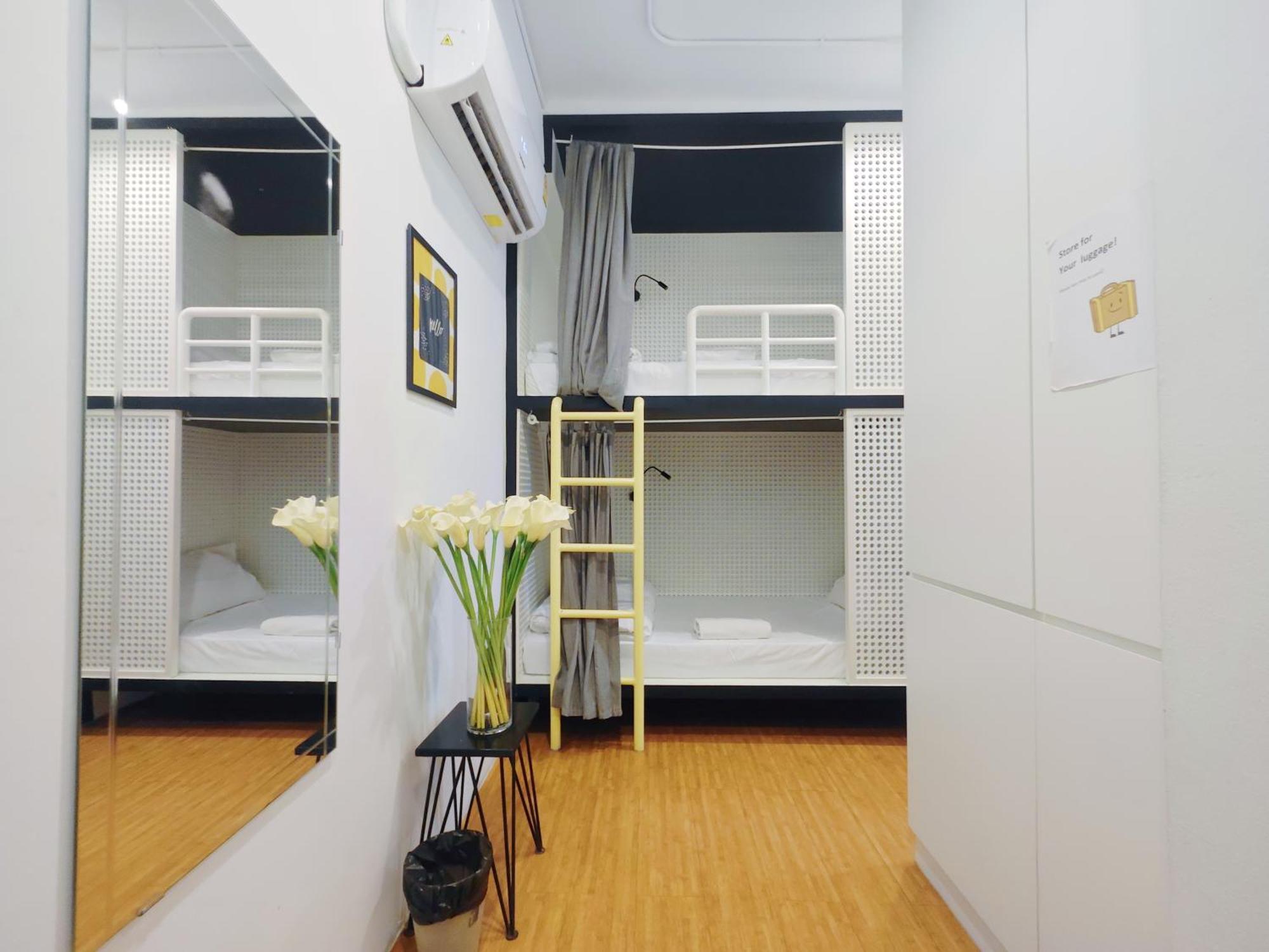 Ostay Asoke Bangkok Makkasan Exterior photo