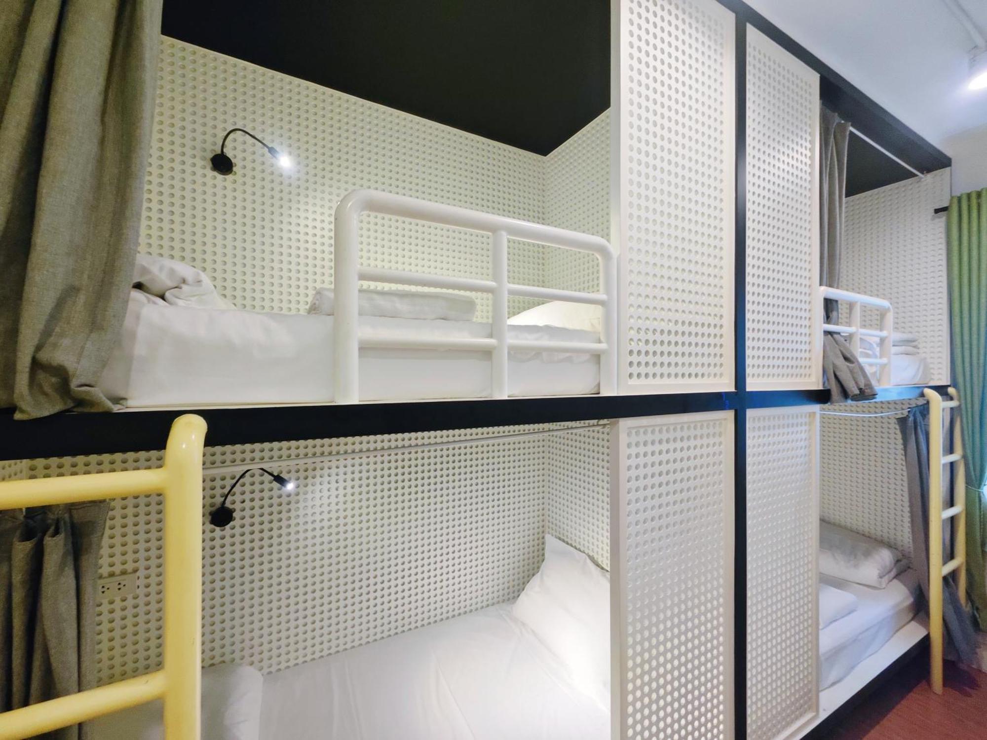 Ostay Asoke Bangkok Makkasan Exterior photo